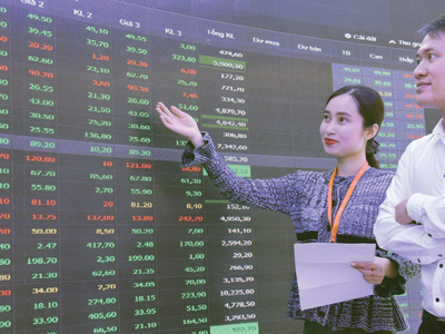 Giá trị giao dịch tính riêng trên HOSE gần đây đạt 16.000 - 18.000 tỷ đồng/phiên. Ảnh: Dũng Minh.