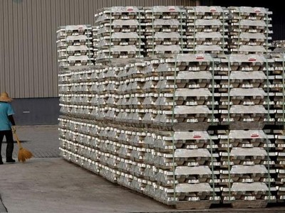 Trung Quốc chuẩn bị tung kho dự trữ để ghìm cương giá kim loại