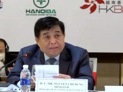 Bộ trưởng Nguyễn Chí Dũng phát biểu tại Diễn đàn.