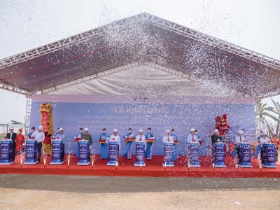 Ninh Bình: Khởi công dự án Cảng dịch vụ đa chức năng Đua Fat 