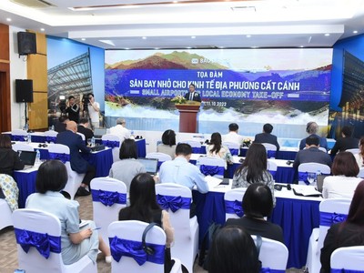 Tọa đàm “Sân bay nhỏ cho kinh tế địa phương cất cánh”