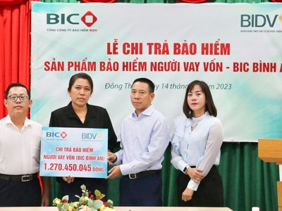 BIC chi trả gần 1,3 tỷ đồng quyền lợi bảo hiểm người vay vốn cho khách hàng của BIDV Sa Đéc 