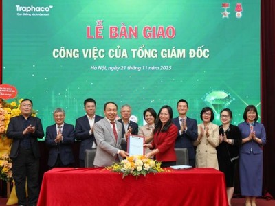 Traphaco (TRA) chuyển giao lãnh đạo, đặt mục tiêu tăng trưởng 2 con số năm 2026