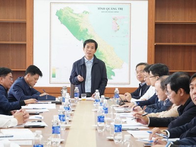 Bí thư Tỉnh uỷ Quảng Trị Nguyễn Văn Phương làm việc với Ban quản lý KKT tỉnh và các sở ban ngành liên quan đến tình hình hoạt động tại KKT Hòn La