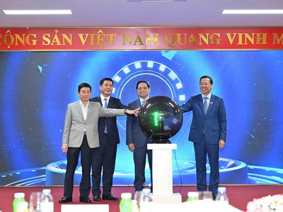 Thủ tướng Phạm Minh Chính cùng lãnh đạo các Bộ, ngành chứng kiến lễ công bố kết quả xuất nhập khẩu năm 2025