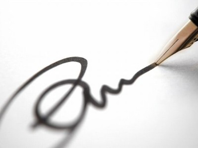 Giả chữ ký chủ tịch HĐQT bán cổ phần, thuê xe... chiếm đoạt hơn 10 tỷ đồng