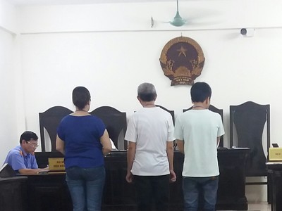 Mua nhà bất thành, “giam lỏng” người bán gần 2 tháng