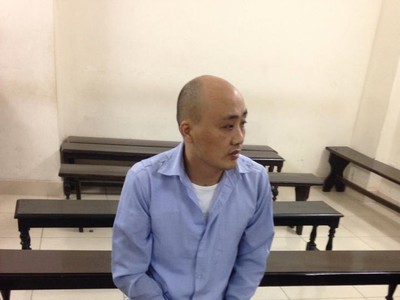 Hành khách Trung Quốc trộm tiền trên máy bay lĩnh án 2 năm tù