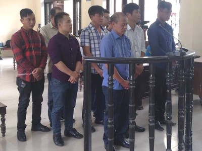 Các bị cáo tại tòa.