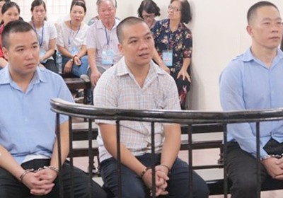 Các bị cáo tại phiên tòa trước.