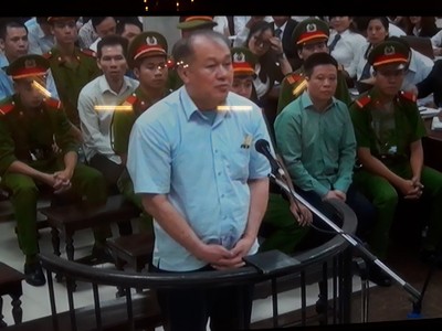 Phạm Công Danh: “Bà Sáu Phấn động viên tôi vay 500 tỷ đồng”