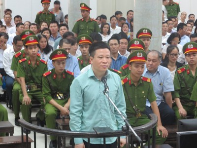 Bị cáo Hà Văn Thắm.