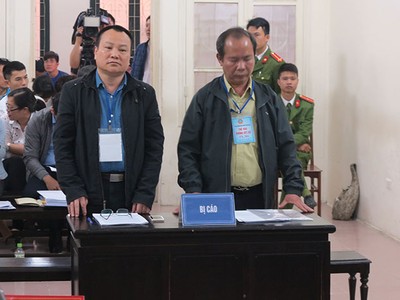 Các bị cáo tại tòa.