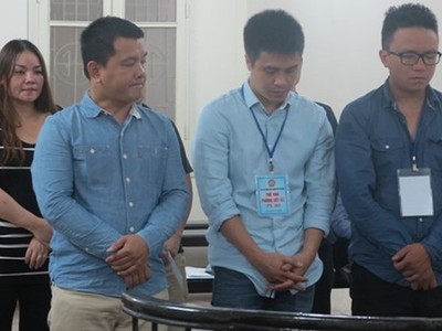 Các bị cáo tại phiên tòa sơ thẩm.