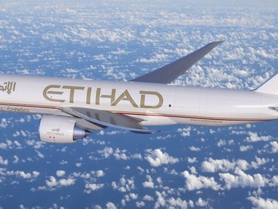 Tới lượt hãng hàng không lớn của Dubai thu hẹp quy mô