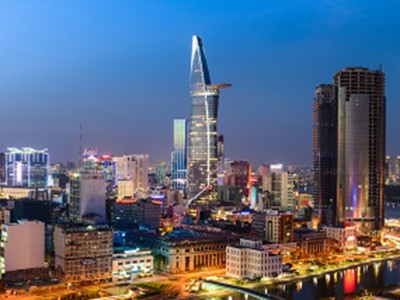 Bloomberg: Tăng trưởng kinh tế Việt Nam bị gián đoạn sau 3 thập kỷ