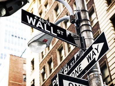 Dấu hiệu cảnh báo cho đà tăng kỷ lục của chứng khoán Mỹ