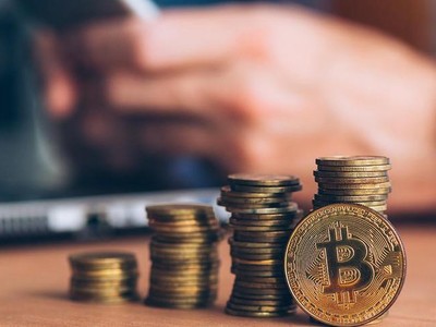 Bitcoin tiếp tục đạt kỷ lục mới, gần 60.000 USD