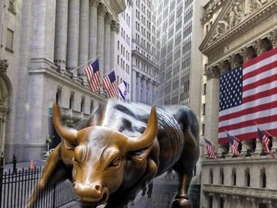 Dòng vốn vào quỹ đầu tư cổ phiếu tiếp tục cao kỷ lục