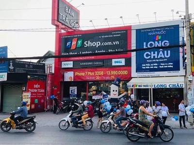 Phó tổng giám đốc FPT Retail (FRT) đã mua vào 143.100 cổ phiếu