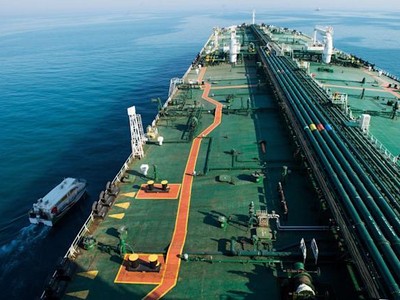Iran chuyển thêm dầu tới các tàu để chuẩn bị cho thỏa thuận hạt nhân hồi sinh