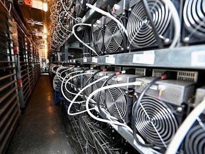 Gần một nửa chủ sở hữu tiền điện tử lần đầu tiên mua tài sản kỹ thuật số vào năm 2021