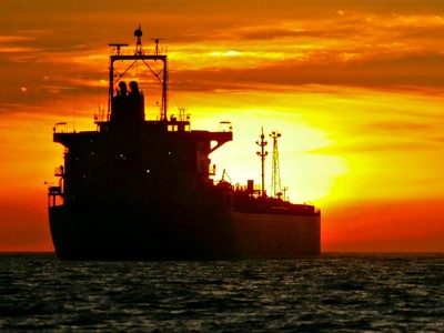 Xuất khẩu dầu của Nga vẫn phục hồi một cách đáng kinh ngạc bất chấp các lệnh cấm vận