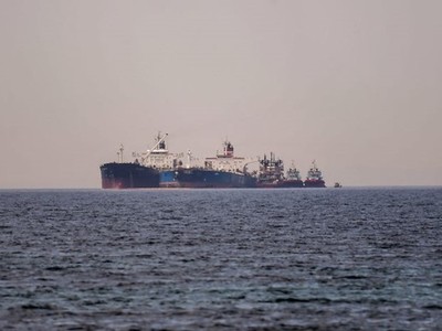 Nga sử dụng đội tàu riêng để tránh các lệnh trừng phạt, nhưng làm tăng nguy cơ va chạm tàu chở dầu