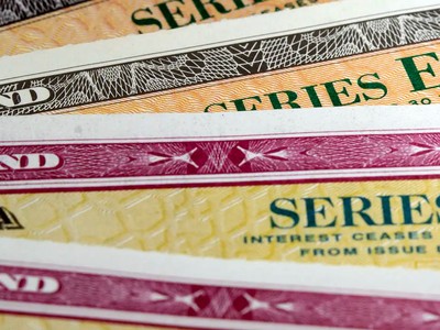 Bối cảnh hoảng loạn về lợi suất trái phiếu toàn cầu diễn ra như thế nào trong các giai đoạn lịch sử