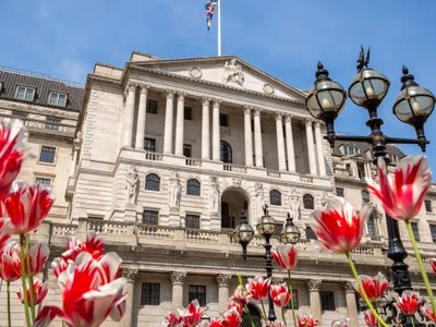 BoE tiếp tục giữ nguyên lãi suất ở mức 5,25%