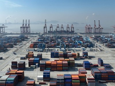 Lượng đặt hàng container từ Trung Quốc đến Mỹ tăng mạnh trở lại