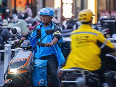 Trung Quốc muốn ngăn "cuộc đua trà sữa miễn phí" trong lĩnh vực thương mại tức thời