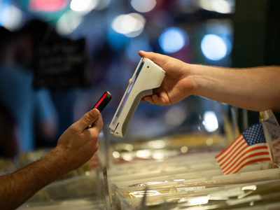 Tổng thống Trump thúc đẩy nền kinh tế số do Mỹ dẫn đầu, không có thuế quan