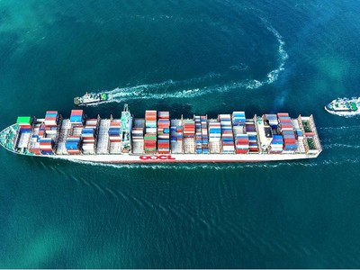 Xuất khẩu của Trung Quốc giảm lần đầu tiên kể từ tháng 3/2024