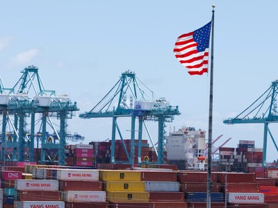 Thương mại toàn cầu năm 2026 đối mặt với nhiều ẩn số