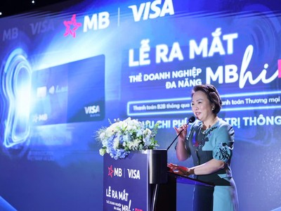 Bà Đặng Tuyết Dung, Giám đốc Visa Việt Nam và Lào phát biểu tại sự kiện