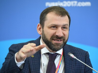 Tỷ phú người Nga Igor Rybakov.