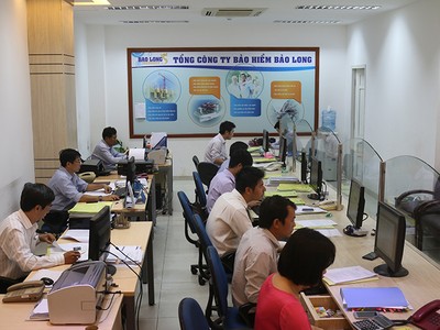 Bảo hiểm Bảo Long đồng hành và chia sẻ cùng khách hàng trong mùa bão lụt