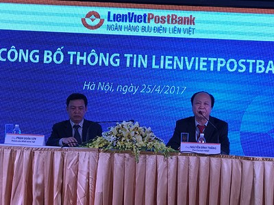 Ông Phạm Doãn Sơn (bên trái) và Ông Nguyễn Đình Thắng (bên phải) trong cuộc họp báo.