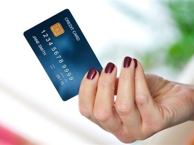 Bị trừ trên tài khoản lớn hơn số tiền ghi trên hóa đơn, khách hàng cần phải làm gì?