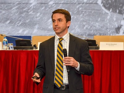 Ông Donald Lambert, Chuyên gia kinh tế chính về phát triển khu vực tư nhân của ADB