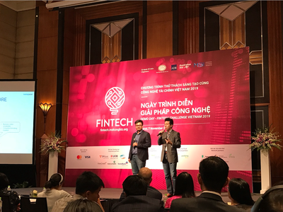 Đại diện đến từ Việt Nam, Trusting Social trình bày tại sự kiện