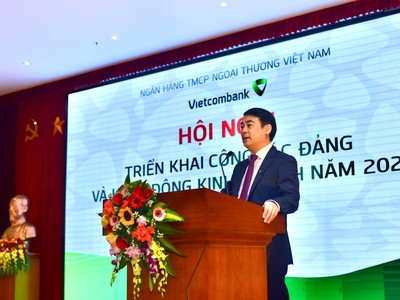 Ông Nghiêm Xuân Thành, Chủ tịch HĐQT Vietcombank phát biểu tại Hội nghị