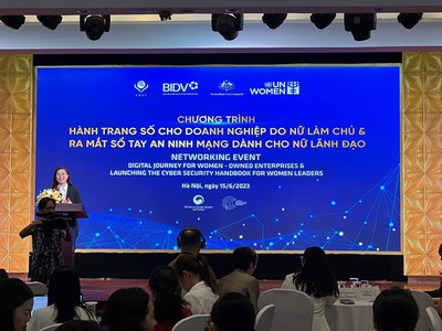 Bà Nguyễn Thị Kim Phượng - Phó Giám đốc Ban Khách hàng doanh nghiệp BIDV, phát biểu tại Chương trình