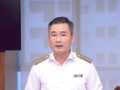 Ông Lê Tùng Lâm, Kiểm toán trưởng Kiểm toán Nhà nước chuyên ngành III công bố 4 quyết định kiểm toán đối với 10 bộ, cơ quan Trung ương. Ảnh: Huy Thành