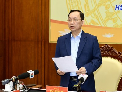 Ông Đào Minh Tú, Phó Thống đốc thường trực NHNN phát biểu tại Hội nghị