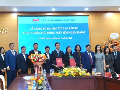 Chính thức ra mắt Ủy ban Rủi ro, trực thuộc Hội đồng Hiệp hội Ngân hàng Việt Nam.