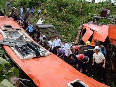 Hiện trường vụ tai nạn thương tâm