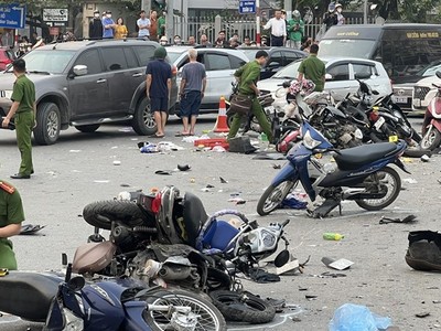 Vụ ô tô tông 17 xe máy ở Hà Nội: BSH sẽ tạm ứng 250 triệu đồng 