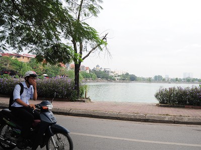 Người dân Khu đô thị Văn Quán, quận Hà Đông, Hà Nội khốn khổ vì mùi khó chịu